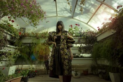 découvrez la mode durable : alliez style et respect de l'environnement avec des vêtements éthiques fabriqués à partir de matériaux écologiques.