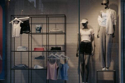 découvrez la mode durable : des vêtements éthiques et écologiques alliant style et respect de l'environnement pour un avenir responsable.