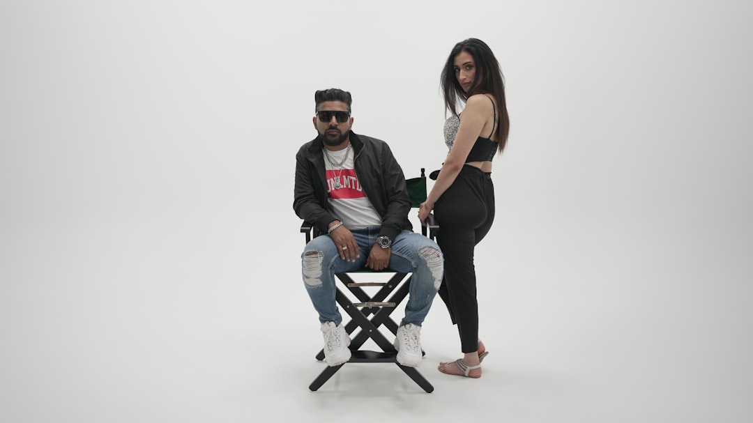 découvrez les dernières tendances de la fast-fashion : des vêtements stylés et accessibles, renouvelés régulièrement pour suivre la mode à petits prix.