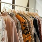 découvrez la mode éthique : des vêtements respectueux de l'environnement et des conditions de travail équitables, alliant style et responsabilité.
