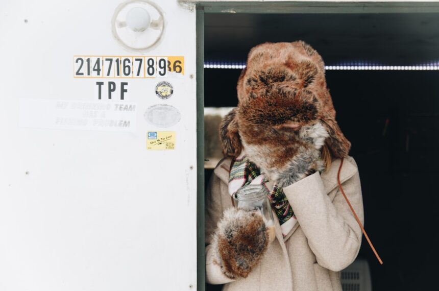 découvrez nos produits fur-free, sans utilisation de fourrure animale, alliant éthique et style pour une mode responsable et respectueuse des animaux.