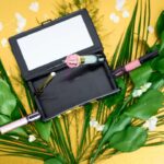 découvrez notre mother's day beauty box, le cadeau parfait pour choyer maman avec des produits de beauté sélectionnés avec soin pour une expérience de bien-être unique.