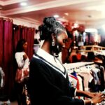découvrez la loi sur la fast-fashion, ses implications pour l'industrie du vêtement et ses impacts environnementaux et sociaux.