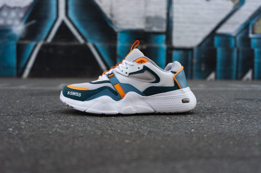 découvrez notre collection de sneakers tendance alliant confort et style pour toutes les occasions. trouvez la paire parfaite qui correspond à votre personnalité.