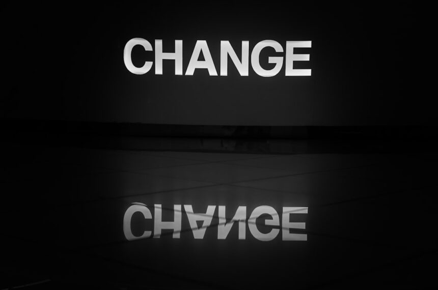 découvrez tout sur la transition : définition, enjeux et conseils pour réussir vos changements personnels et professionnels.