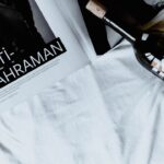 découvrez la loi anti-fast-fashion, conçue pour lutter contre la production de masse de vêtements à bas coût et promouvoir une mode durable et responsable.