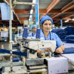 découvrez les enjeux et les régulations de la fast fashion pour un secteur textile plus responsable et durable.