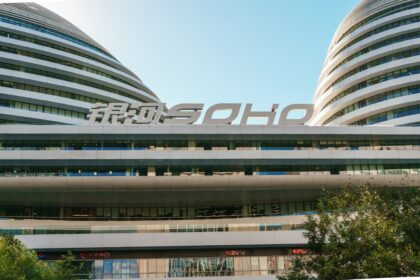 découvrez tout ce qu'il faut savoir sur l'ipo (introduction en bourse) : définition, processus, avantages et conseils pour réussir votre entrée en bourse.