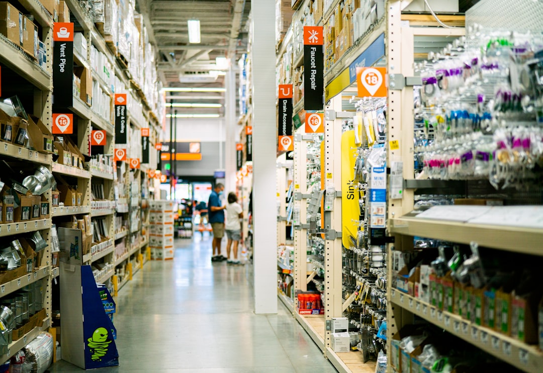 découvrez nos solutions de partenariat retail pour booster votre visibilité et augmenter vos ventes grâce à des collaborations efficaces et durables.