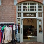 découvrez l'importance de la réutilisation textile pour réduire les déchets, préserver l'environnement et promouvoir une mode durable.