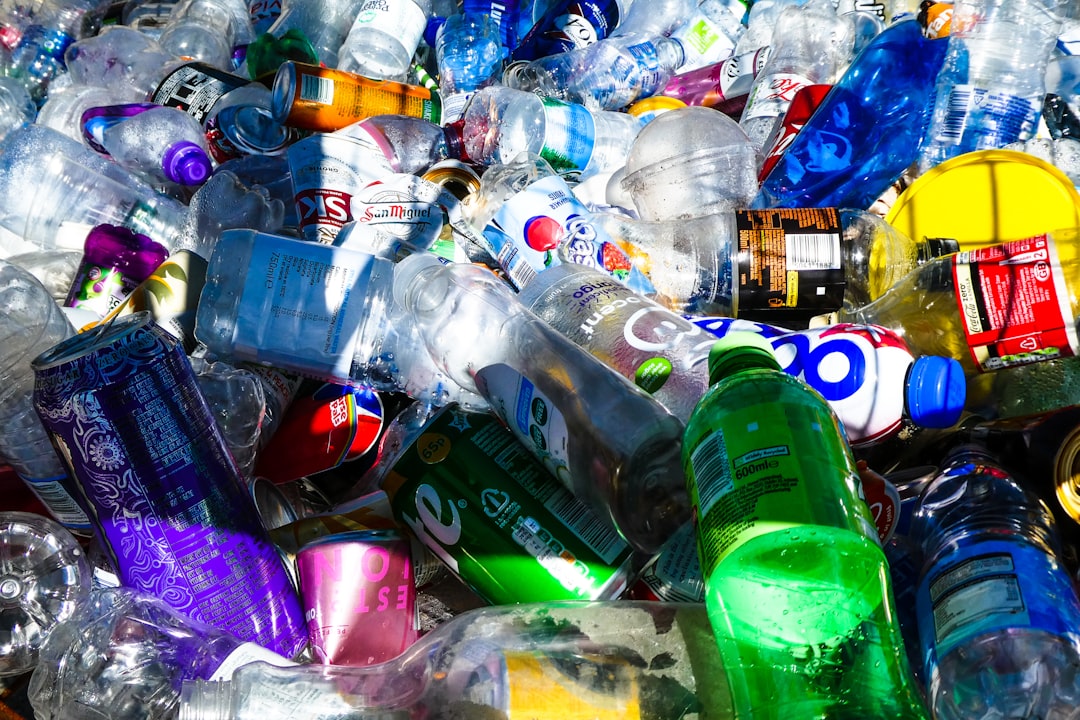 gestion des déchets : solutions efficaces pour collecter, traiter et recycler les déchets afin de protéger l'environnement et promouvoir le développement durable.