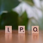 découvrez tout ce qu'il faut savoir sur les ipo (introductions en bourse) : définition, processus, avantages et conseils pour investir au meilleur moment.