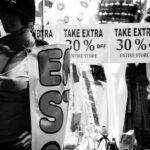 découvrez tout sur la fast fashion tax, sa mise en place et son impact sur l'industrie de la mode rapide et durable.